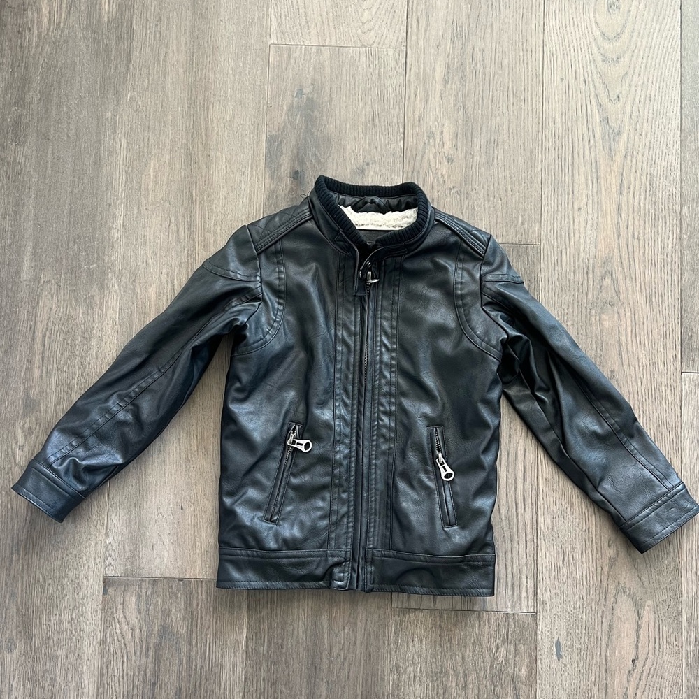 Ruum Sherpa Lined Jacket